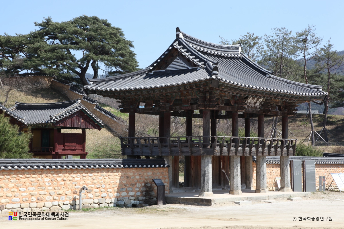 함양 남계서원 중 풍영루