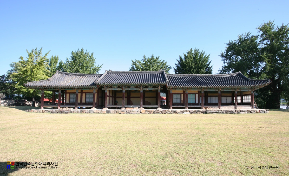 부여 홍산현 관아 객사 정면