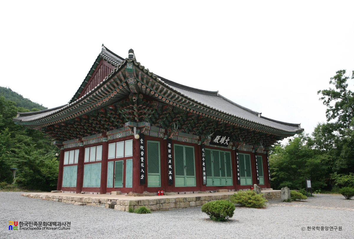 고흥 능가사 대웅전 정측면