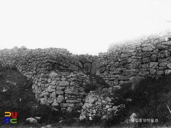창녕 화왕산성 성벽