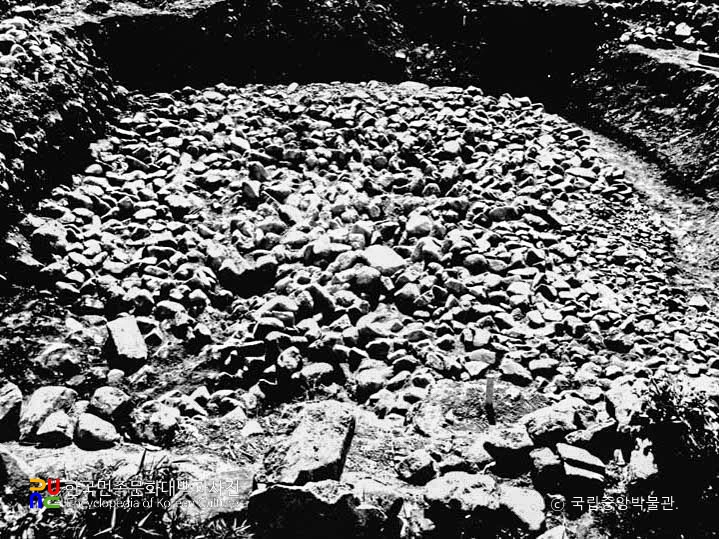 경주 대릉원 일원 중 은령총 적석