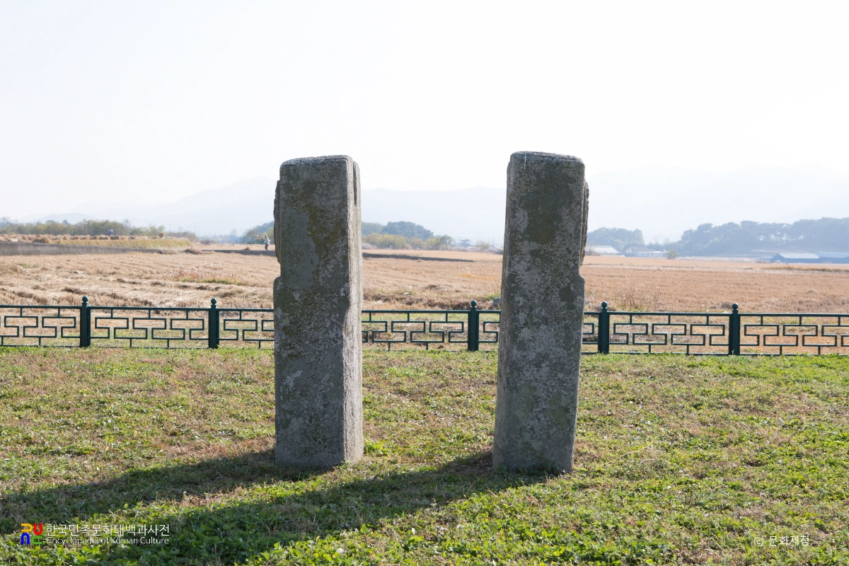 경주 보문사지 연화문 당간지주