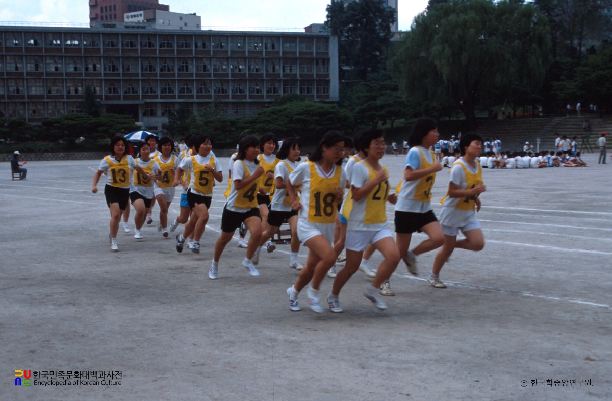 학교체육 / 오래달리기