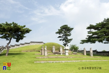 파주 정연 묘역