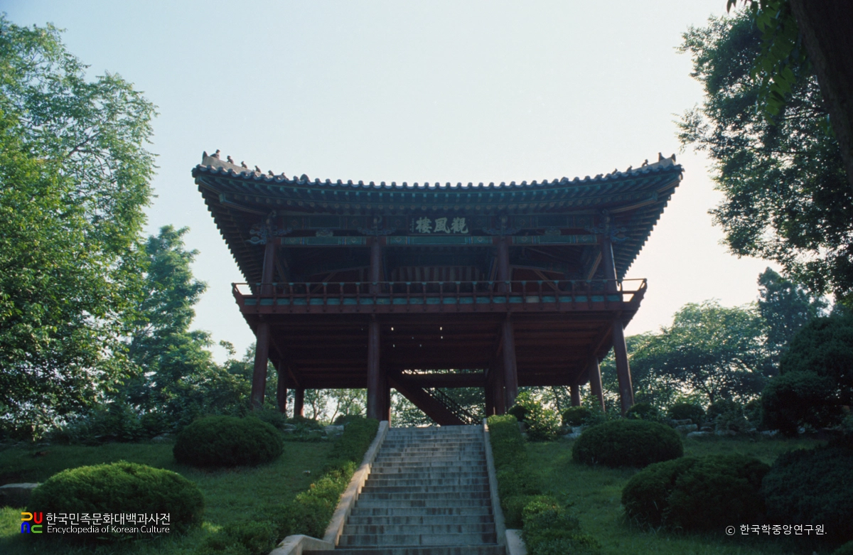 대구 관풍루 정면
