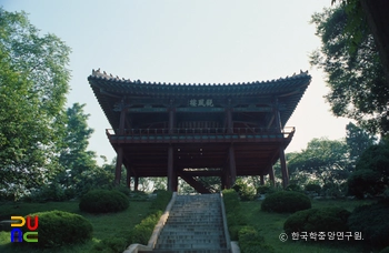 대구 관풍루 정면