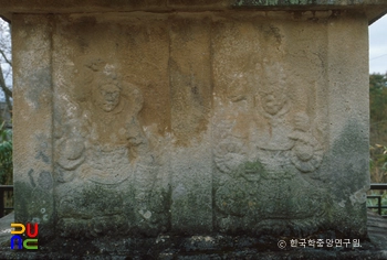 군위 지보사 삼층석탑 중 기단부 후면 팔부중상