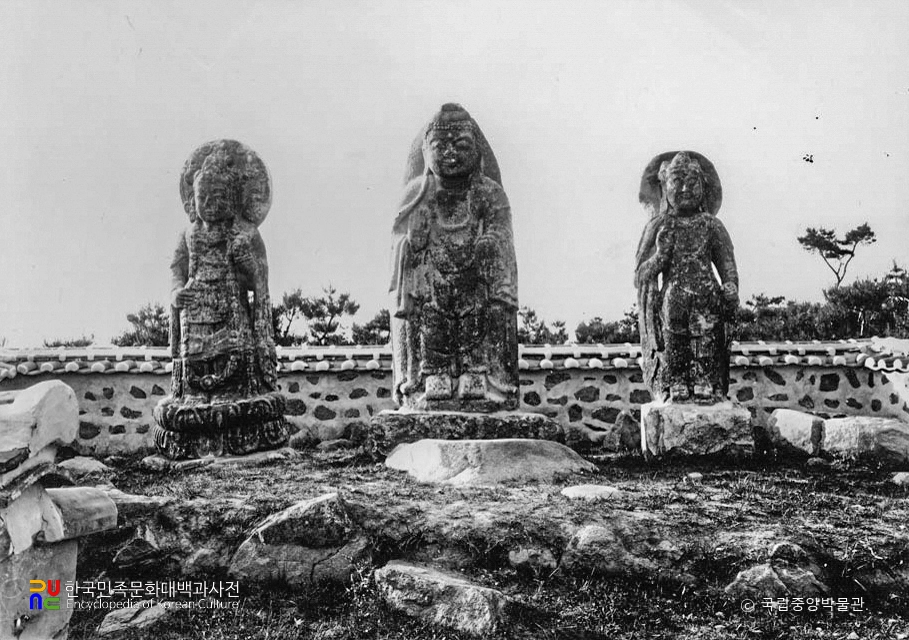 경주 배리 삼존불입상