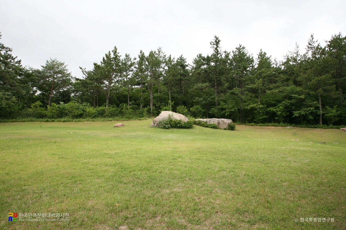 영암 최씨원 전경