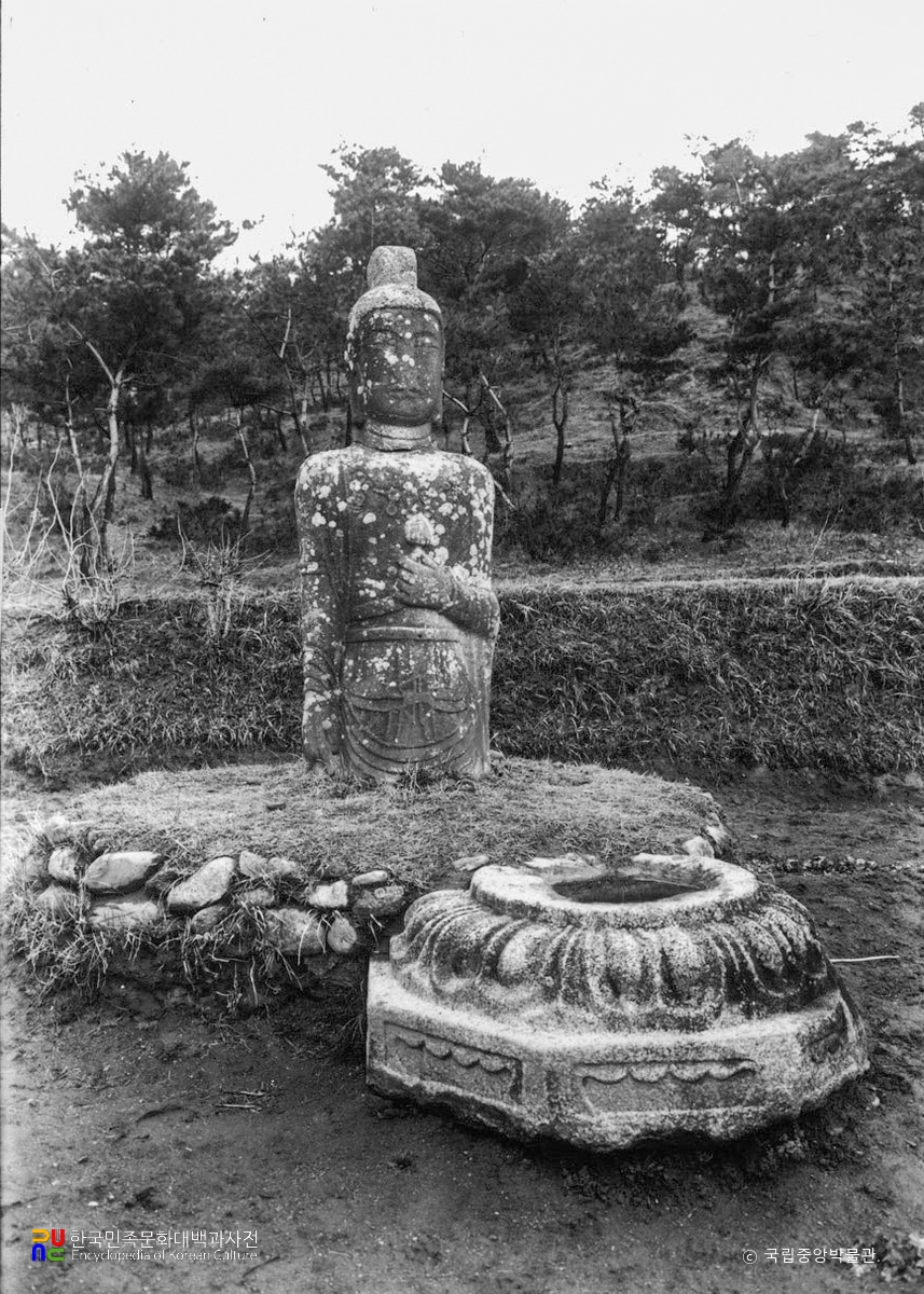 거창 상동 석조보살입상