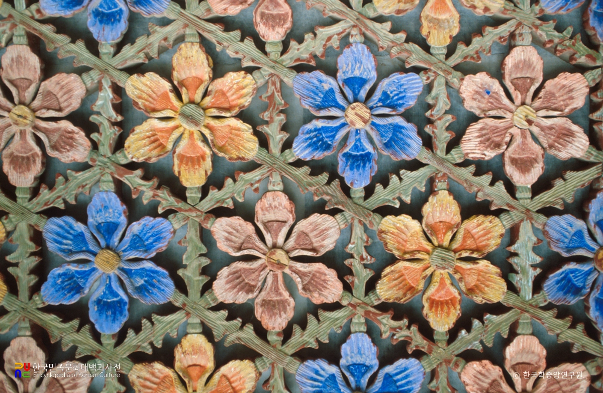 논산 쌍계사 대웅전 문살