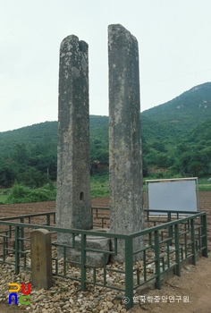 서산 보원사지 당간지주 정측면