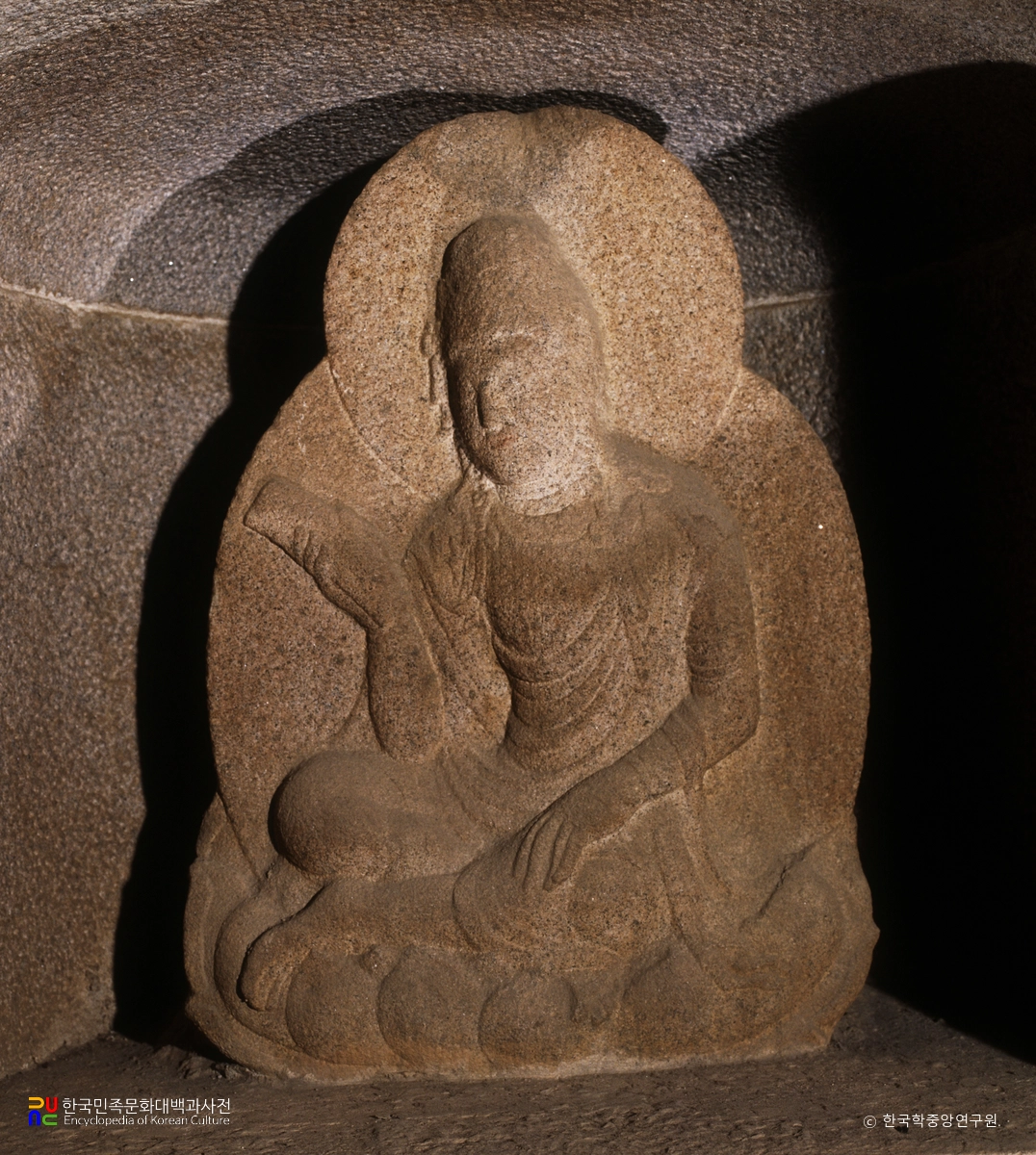 경주 석굴암 석굴 중 감실상2