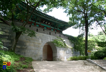 슬롯 머신 잘하는 법 삼랑성 중 남문 정측면