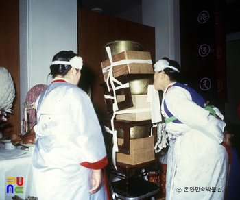 동해안 별신굿 / 동해안 오구굿(놋동우굿)