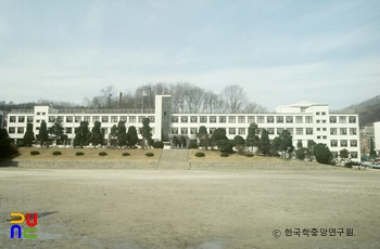 중앙여자고등학교