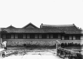 서울 다복 다재 슬롯 중 경회루 남쪽 다리에서 바라본 서쪽 행랑 정면