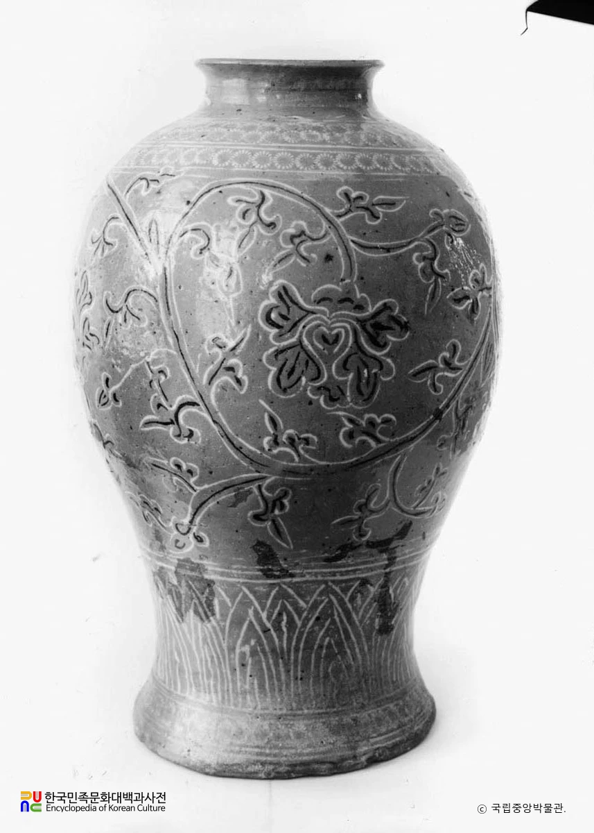 분청사기 상감 모란당초문 매병