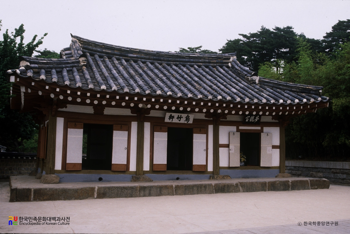 강릉 오죽헌 중 오죽헌 정측면