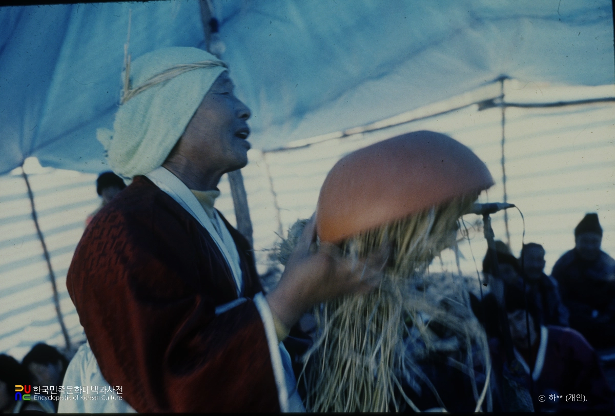 동해안 별신굿 / 거리굿