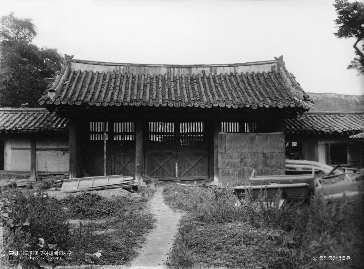 서울 영희전 중문 정면