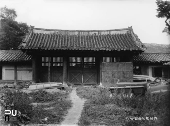 서울 영희전 중문 정면