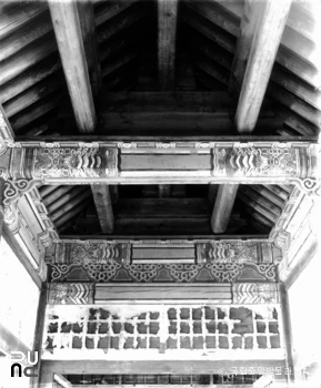 서울 경복궁 중 융문당 천장