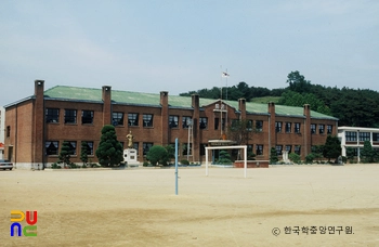 남양국민학교