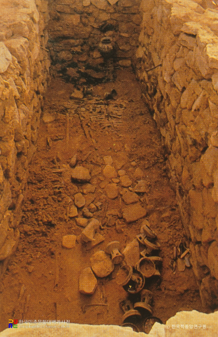 동래 복천동 고분군 출토