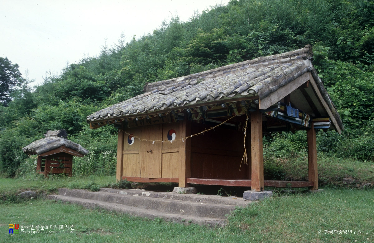 영동 당곡리 십이장신당