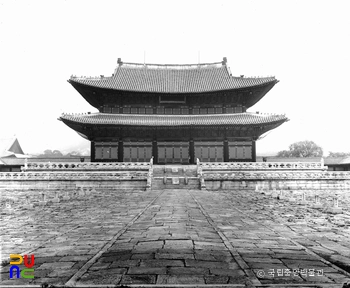 서울 경복궁 근정전 정면
