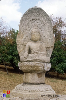 경주 남산 용장계 약사여래좌상