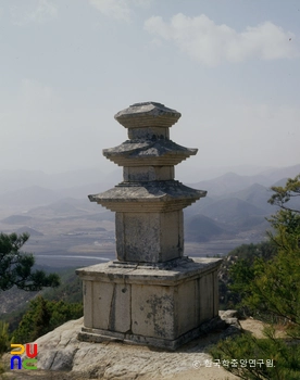 경주 남산 용장사곡 삼층석탑