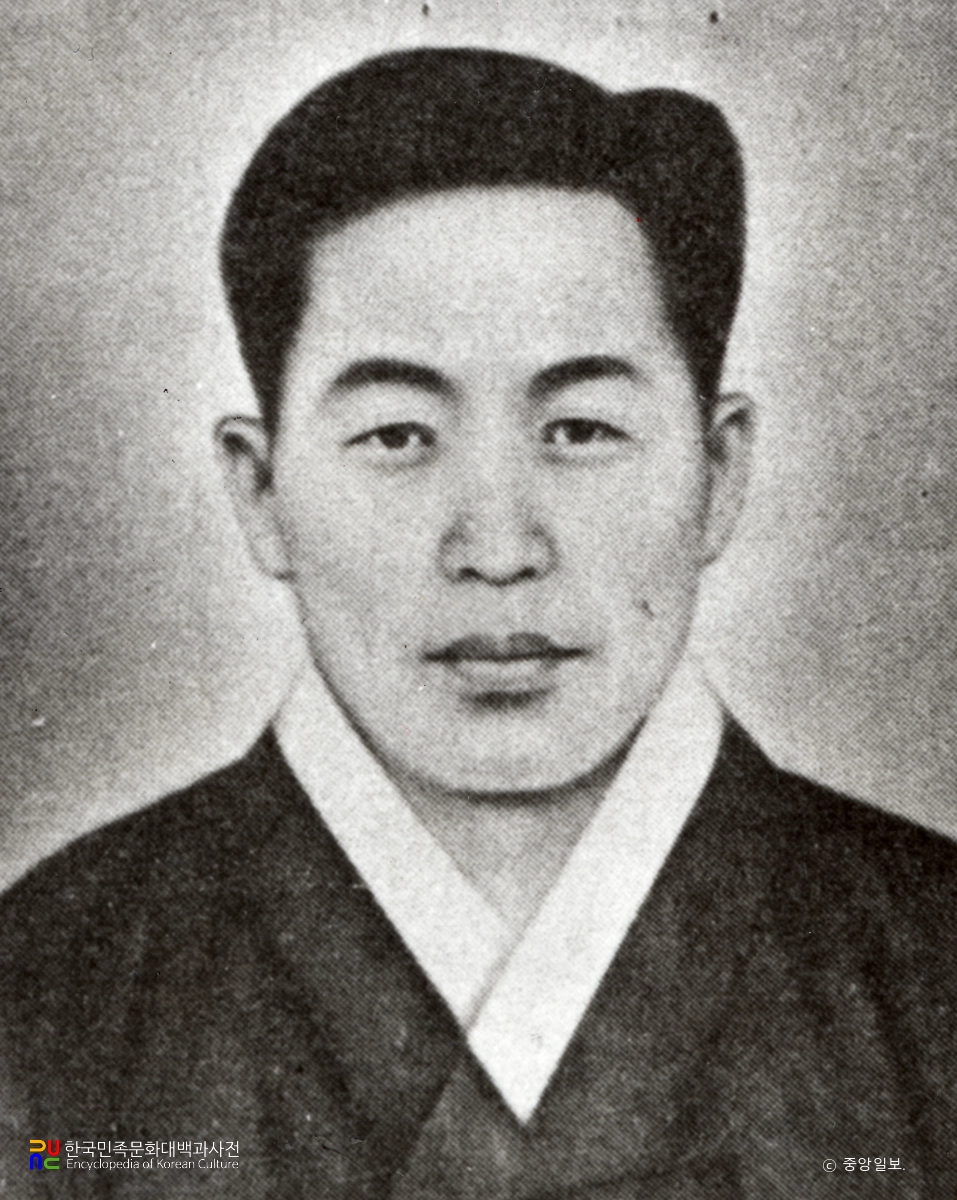 김우
