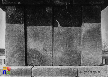 부여 정림사지 오층슬롯 머신 쿠폰 좌측면 일층 탑신