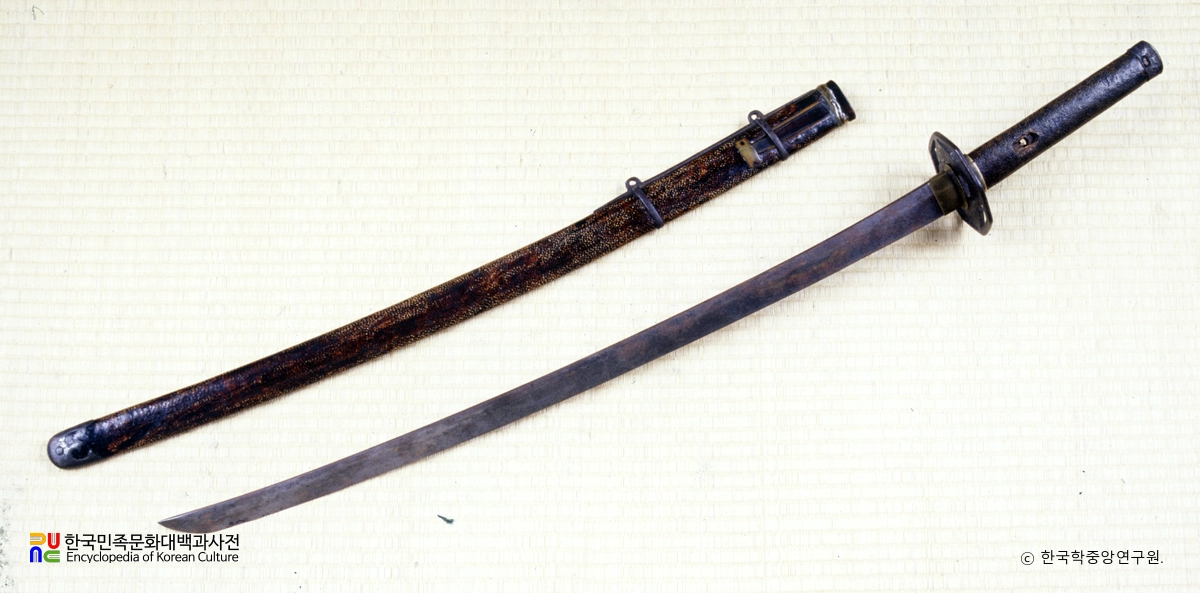 권응수 장군 유물 중 장검