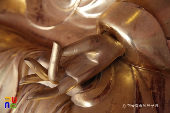 의령 백련암 목조슬롯 머신 잭팟의 수인