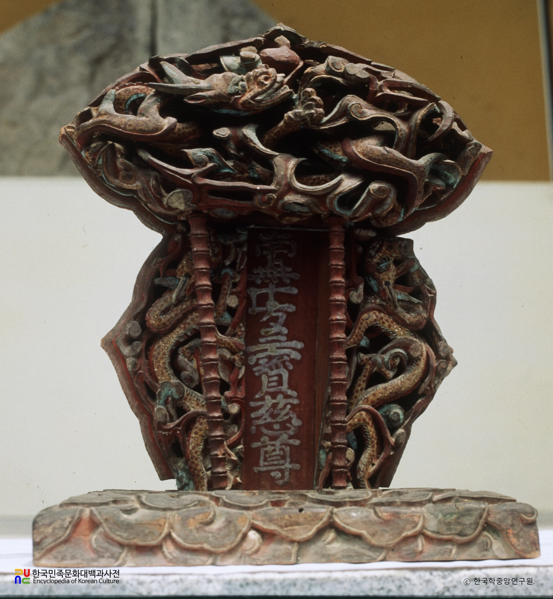 양산 통도사 목조삼보패