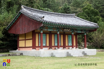 김해 송담서원 표충사 정측면