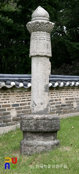 성묘 망주석