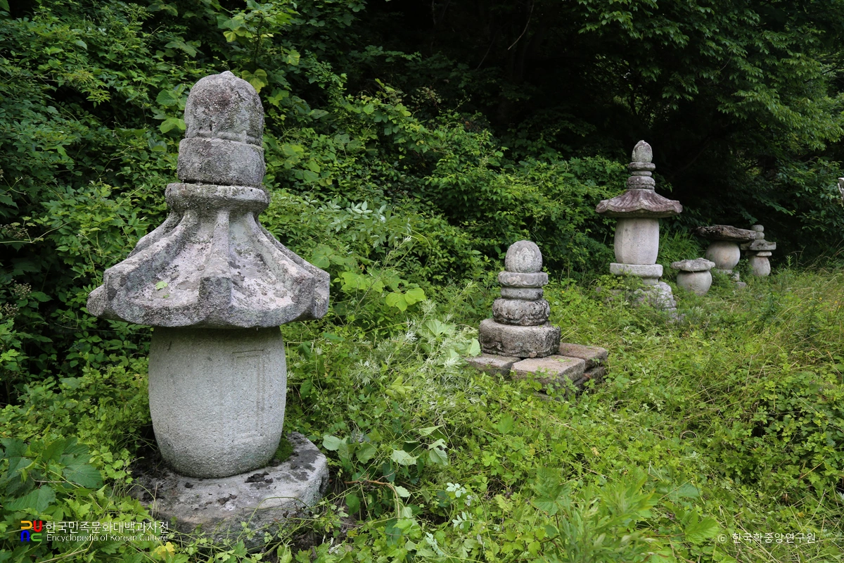 담양 용추사 부도군 전경