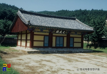 울산 언양향교 대성전 정측면