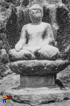 경주 남산 삼릉계 석조여래좌상
