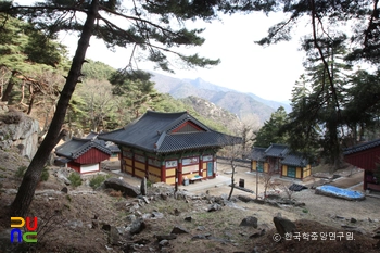 거창 고견사 중 대웅전 일대 후면