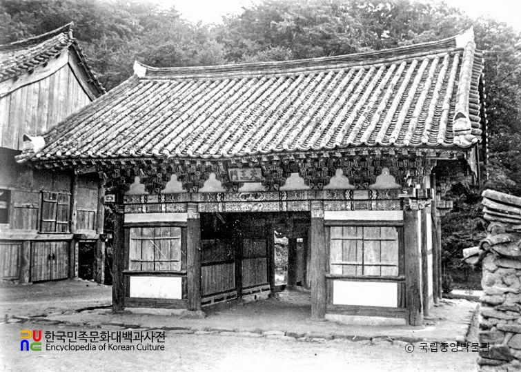 순천 송광사 천왕문 내측 정측면