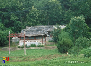 화성 안곡서원 전경