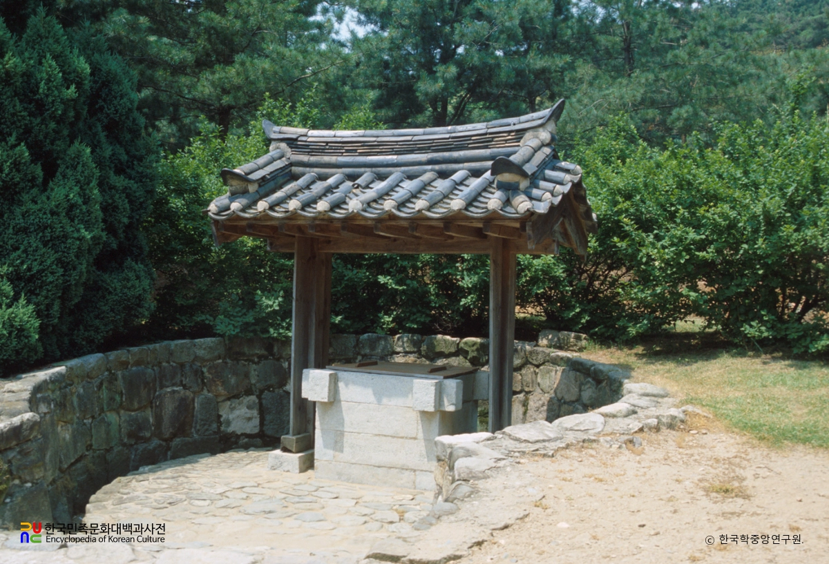 예산 김정희 선생 고택 우물 정측면