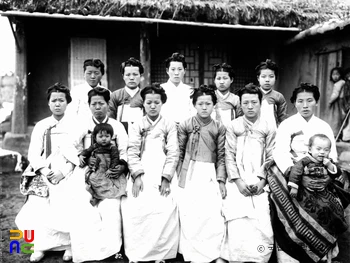 함경북도 경원군 여자들의 모습