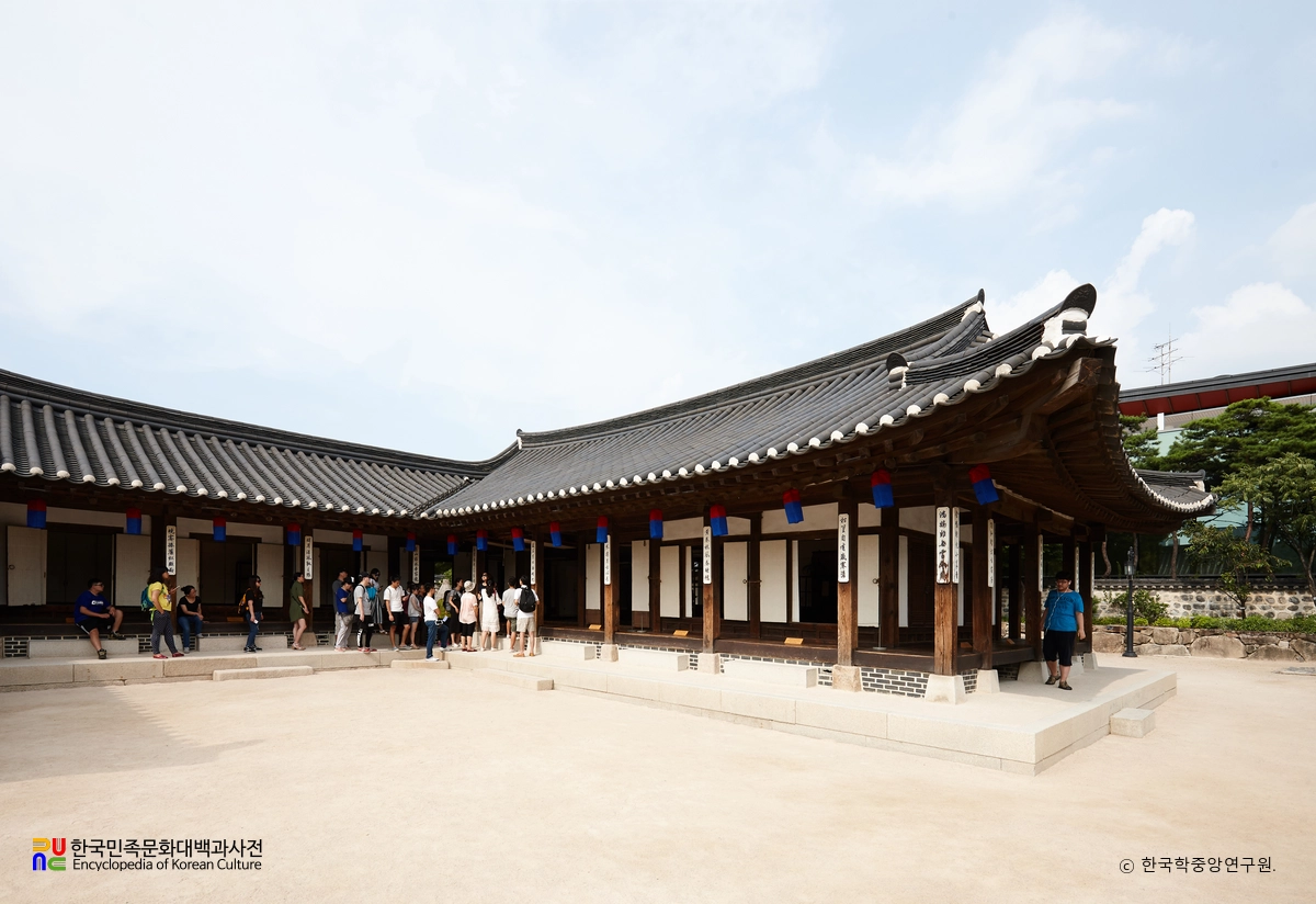 서울 관훈동 민씨 가옥 안채