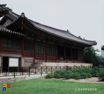 서울 덕수궁 중 즉조당 정측면